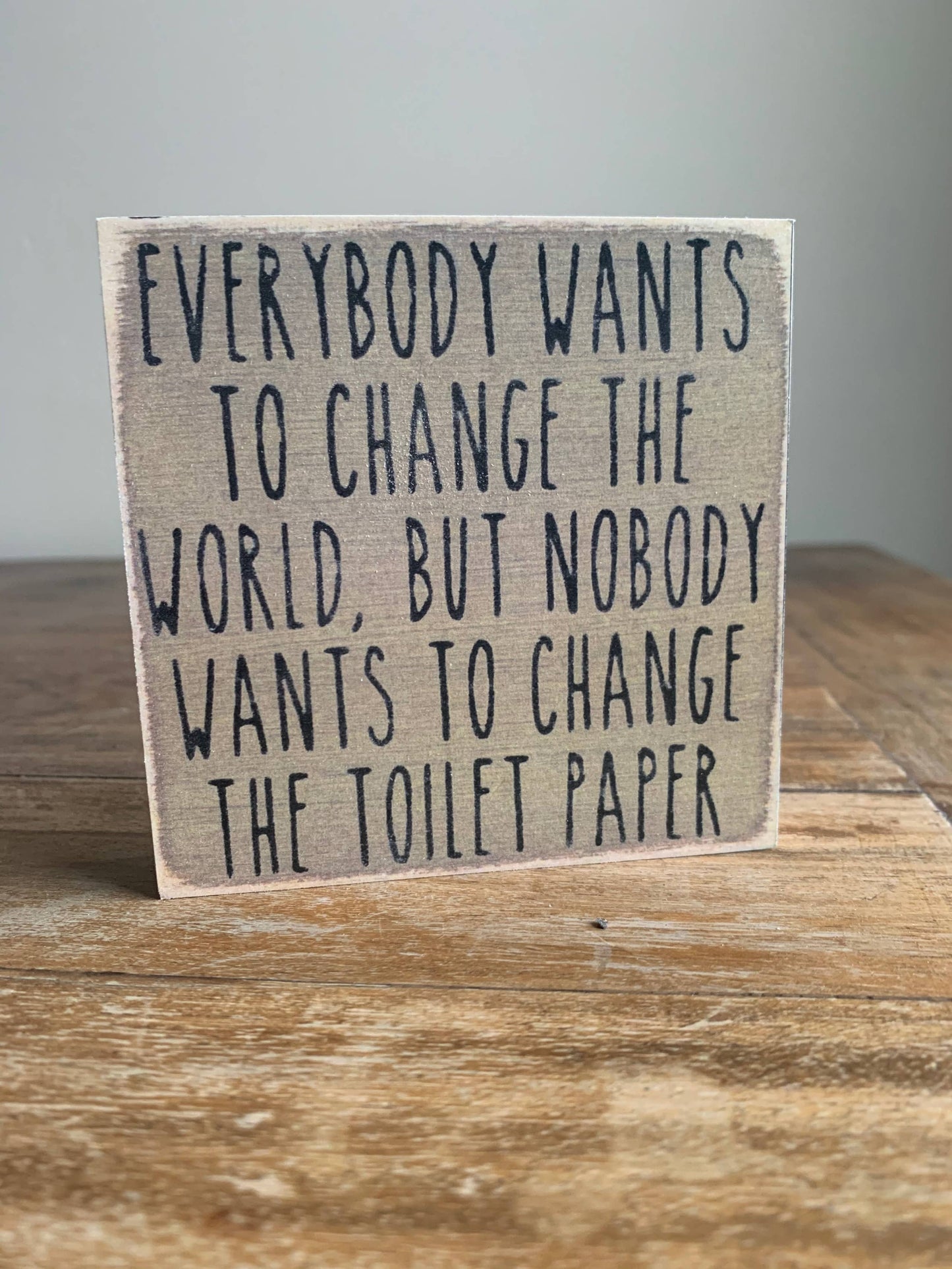 4X4 - Change Toilet Paper