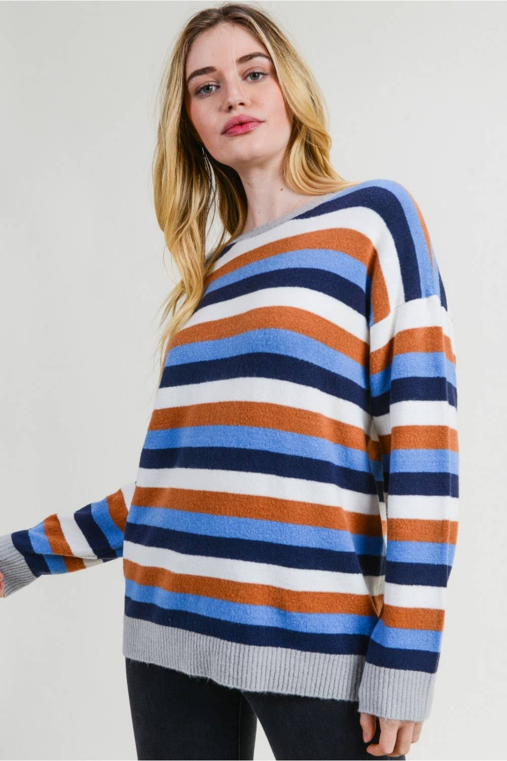Chic Color Blocked Mock Neck Pullover 90067