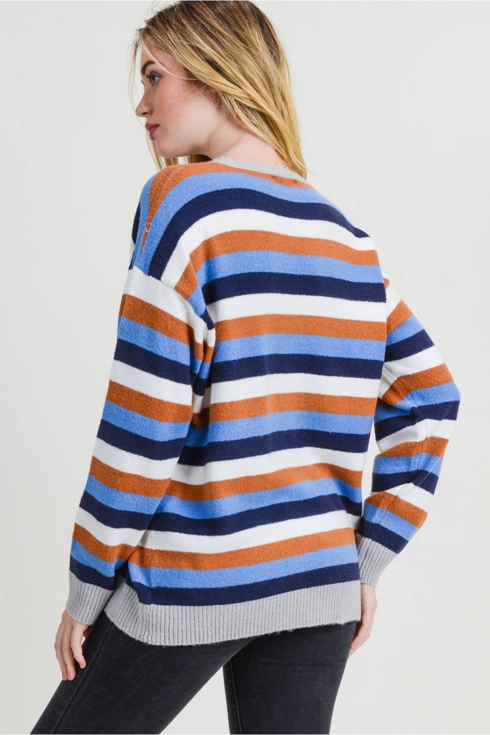 Chic Color Blocked Mock Neck Pullover 90067