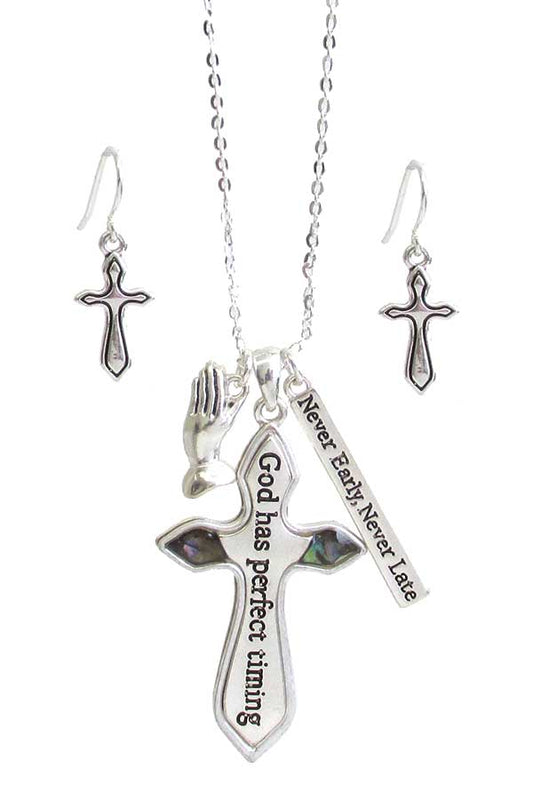 INSPIRATION NECKLACE SET