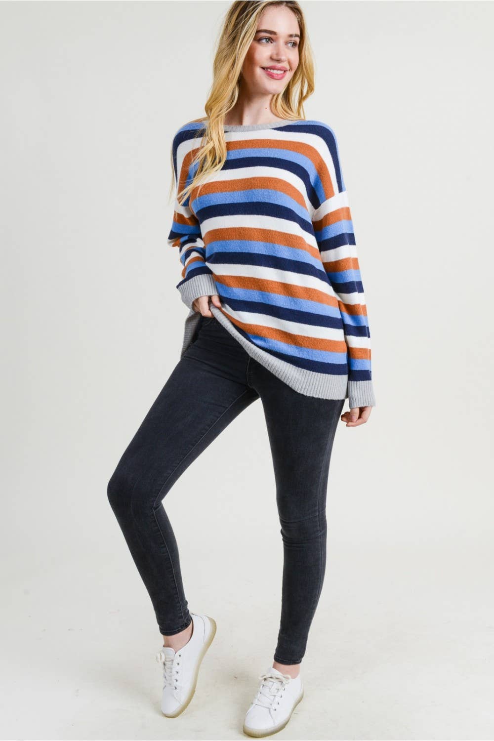 Chic Color Blocked Mock Neck Pullover 90067
