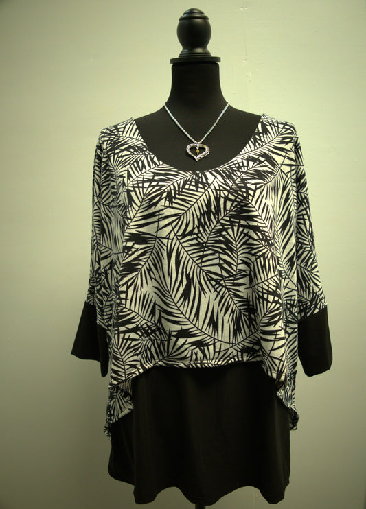 LKC Basic T Black and White Tiered 3/4 Sleeve Top