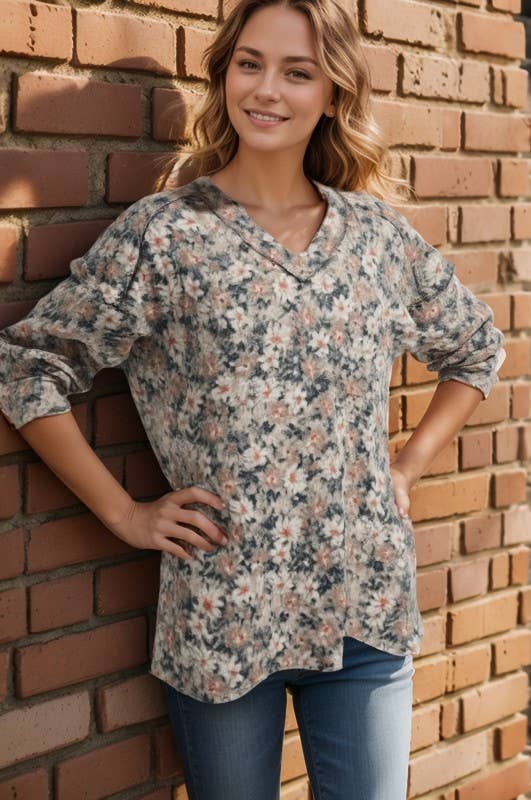 ET7650-30 LONG PUFF SLEEVE MULTI PRINT TOP
